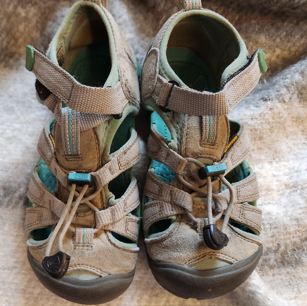 Keen kids taupe, green sandals - size 1